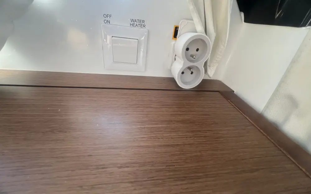 slider 23 Jeanneau Merry Fisher 895 Serie 2