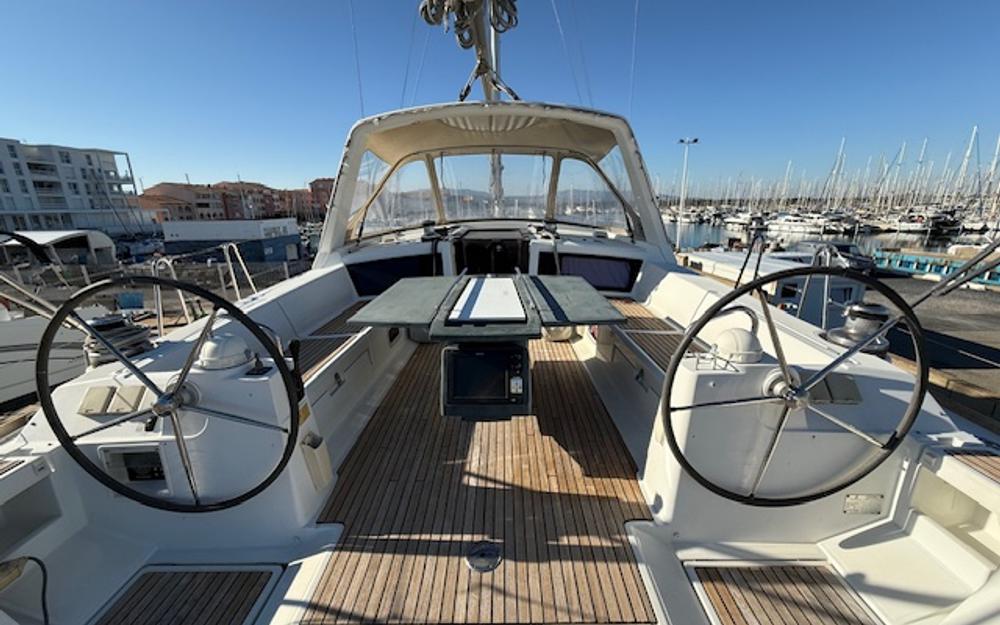 slider 11 Beneteau Oceanis 48