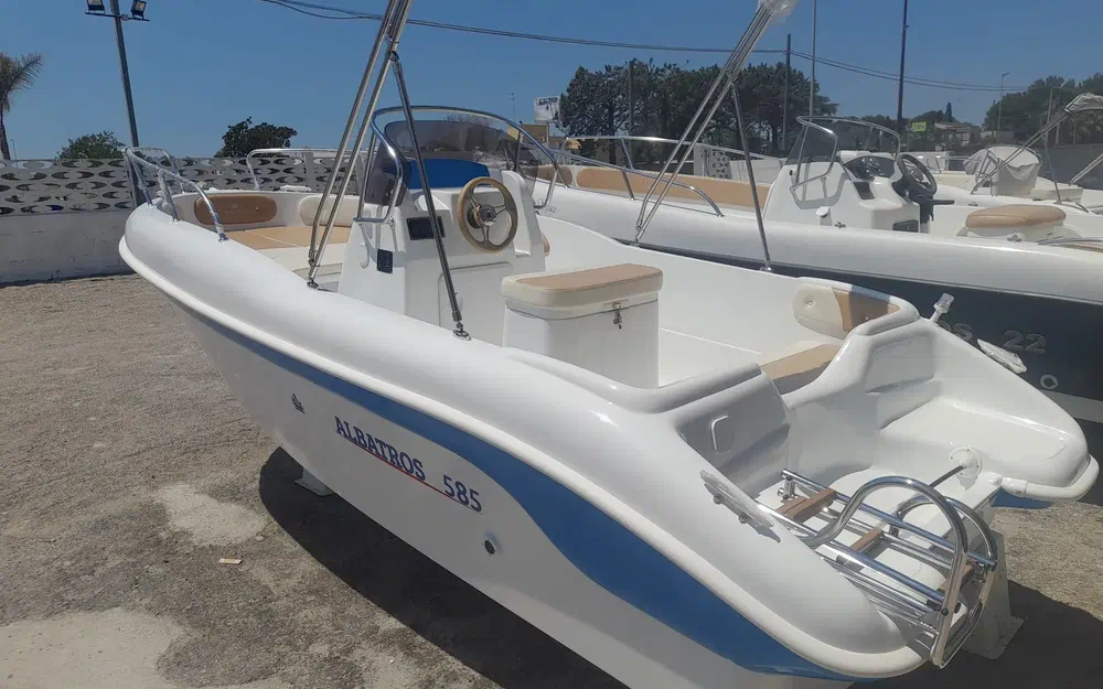 AlbatrosAlbatros 585