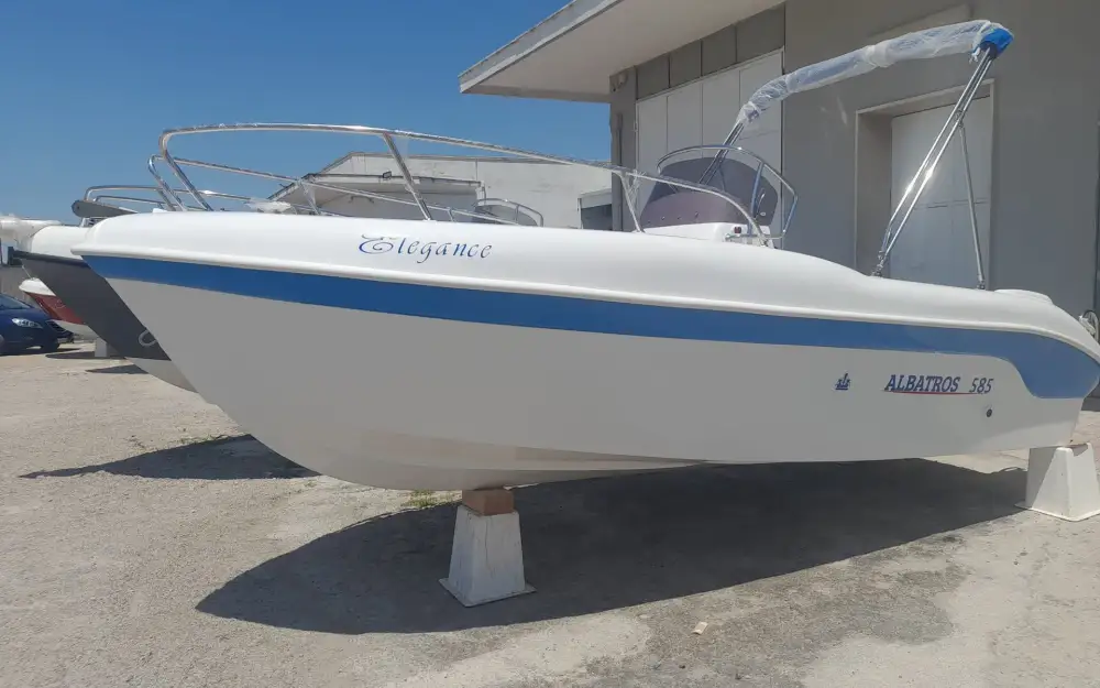 slider 1 Albatros  585