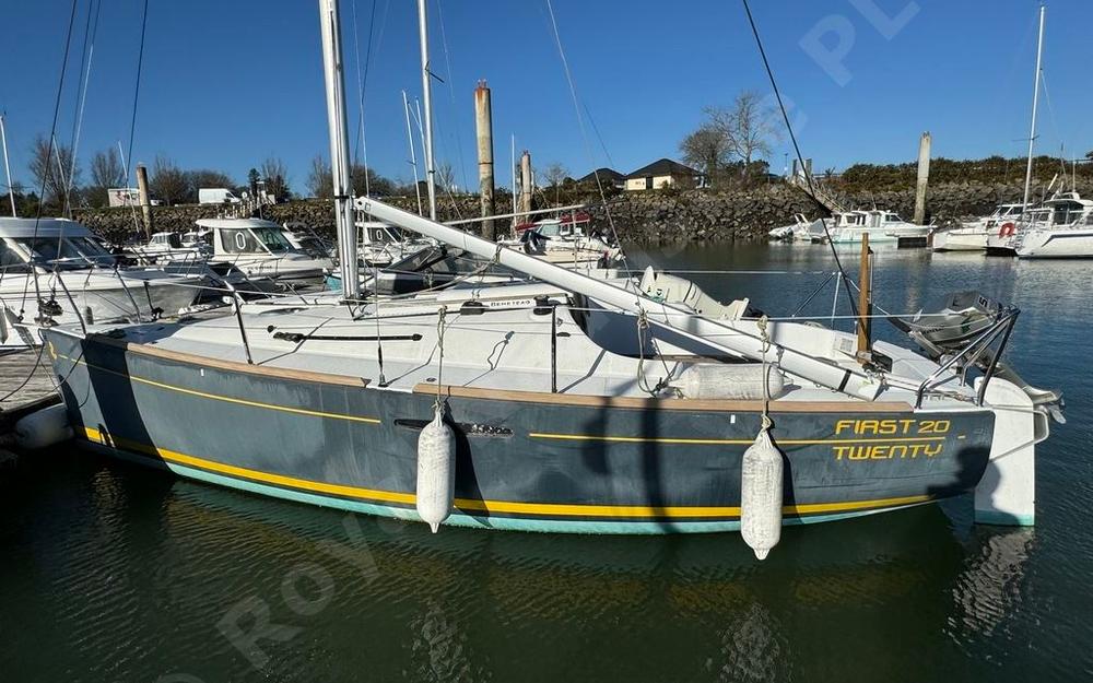 slider 3 Beneteau First 20