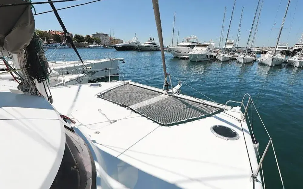 slider 15 Fountaine Pajot Lipari 41