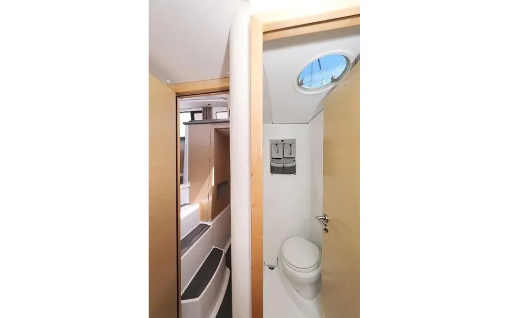 slider 35 Fountaine Pajot Lipari 41