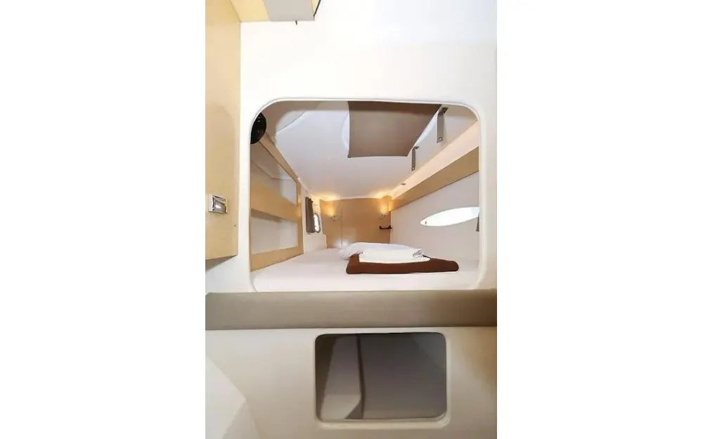 slider 36 Fountaine Pajot Lipari 41