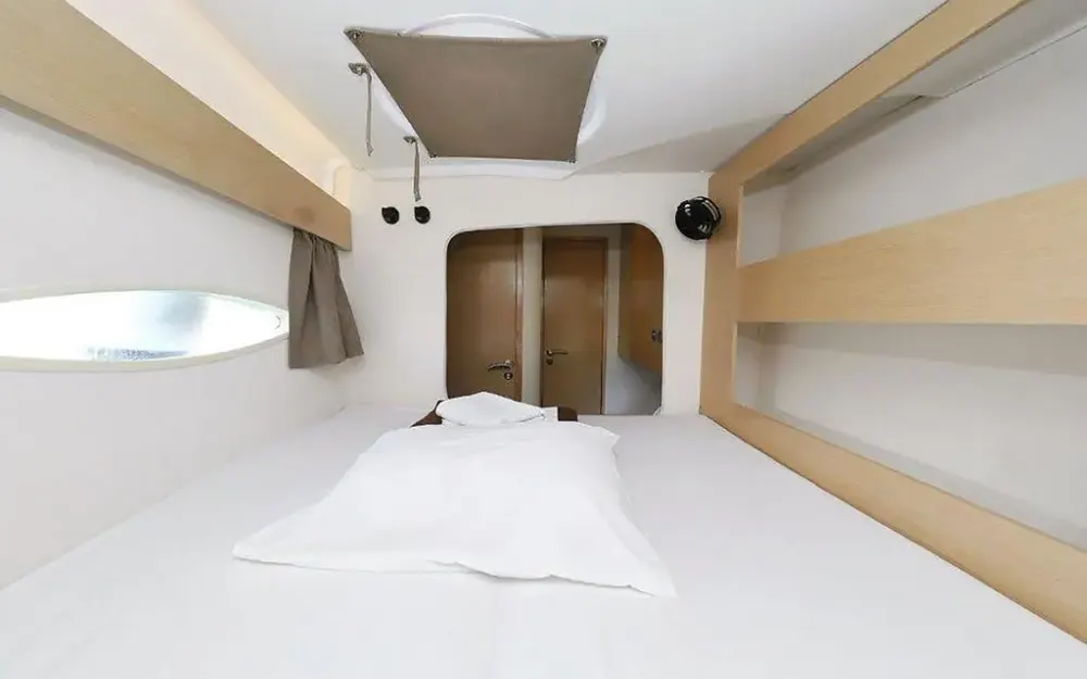 slider 42 Fountaine Pajot Lipari 41