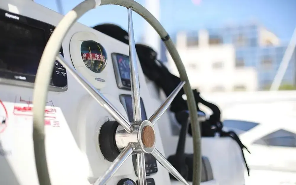 slider 55 Fountaine Pajot Lipari 41