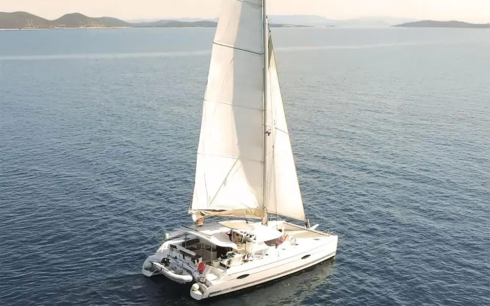 slider 61 Fountaine Pajot Lipari 41