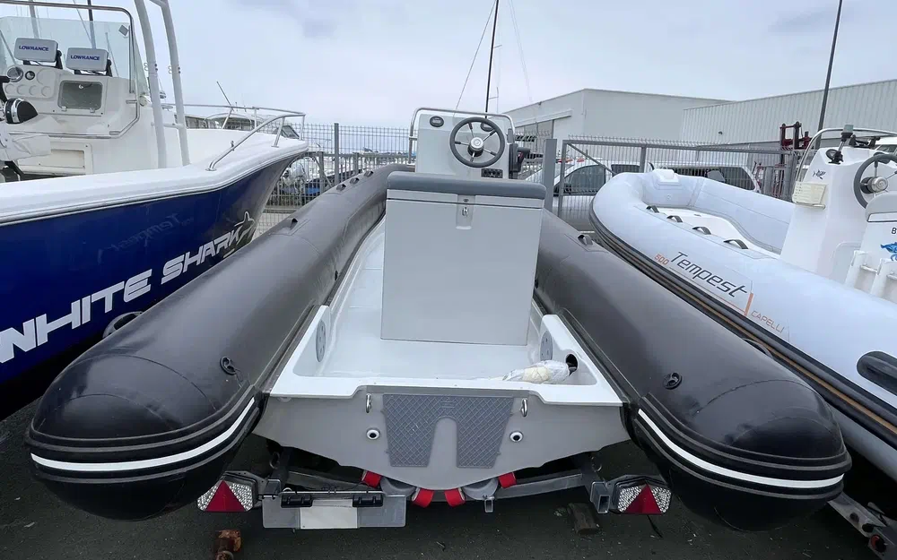 slider 7 Capelli Tempest 500