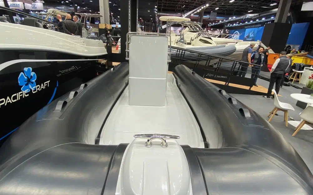 slider 8 Capelli Tempest 500