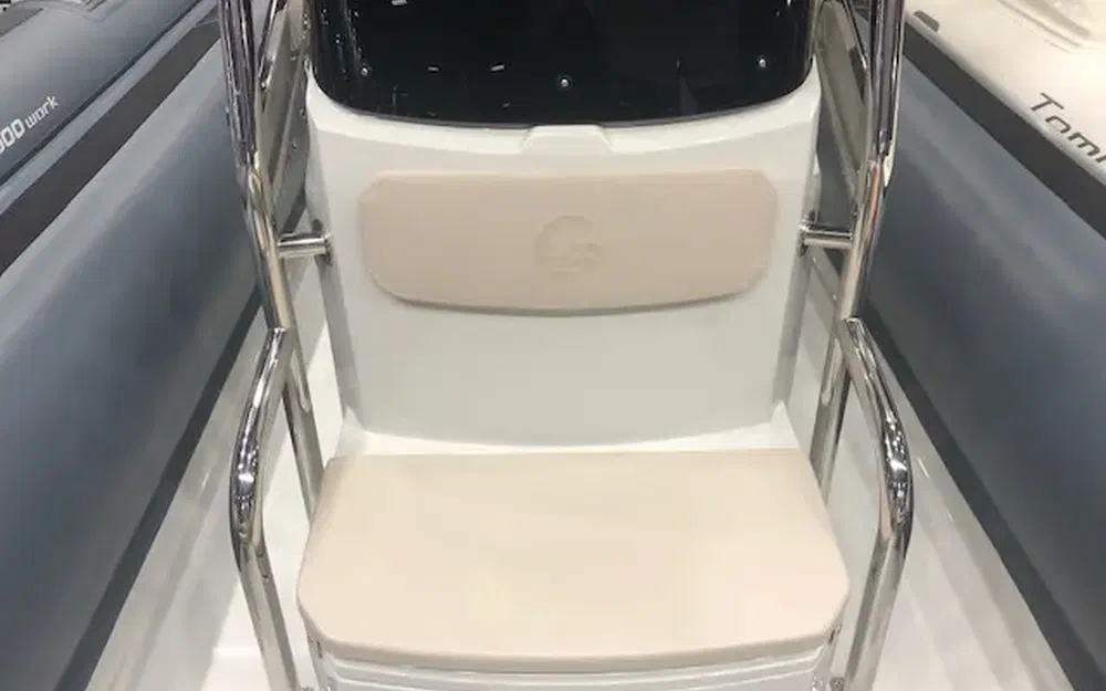 slider 7 Capelli Tempest 750