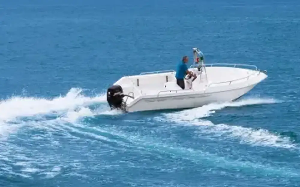 slider 12 Fibramar Pescador 550