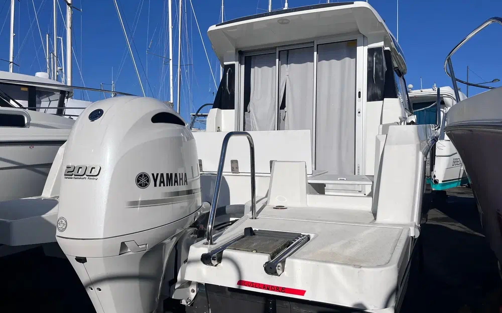 slider 1 Jeanneau Merry Fisher 795