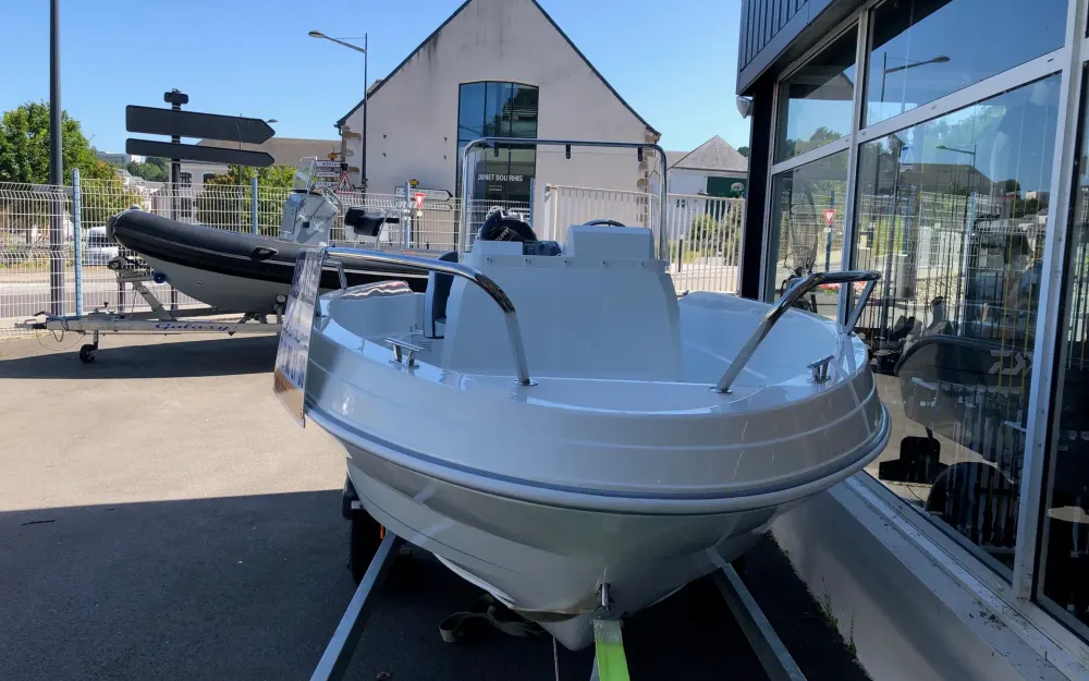 slider 5 Pacific Craft  500 Open