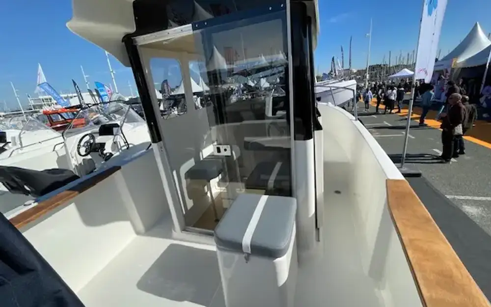 slider 2 Pacific Craft  650