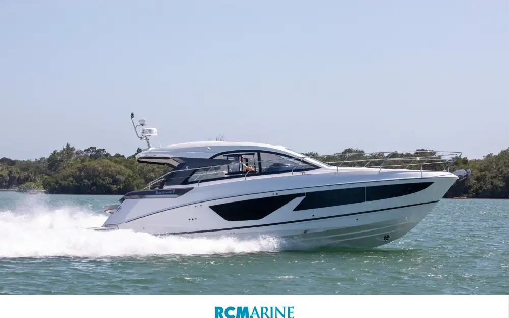 slider 0 Beneteau Gran Turismo 41