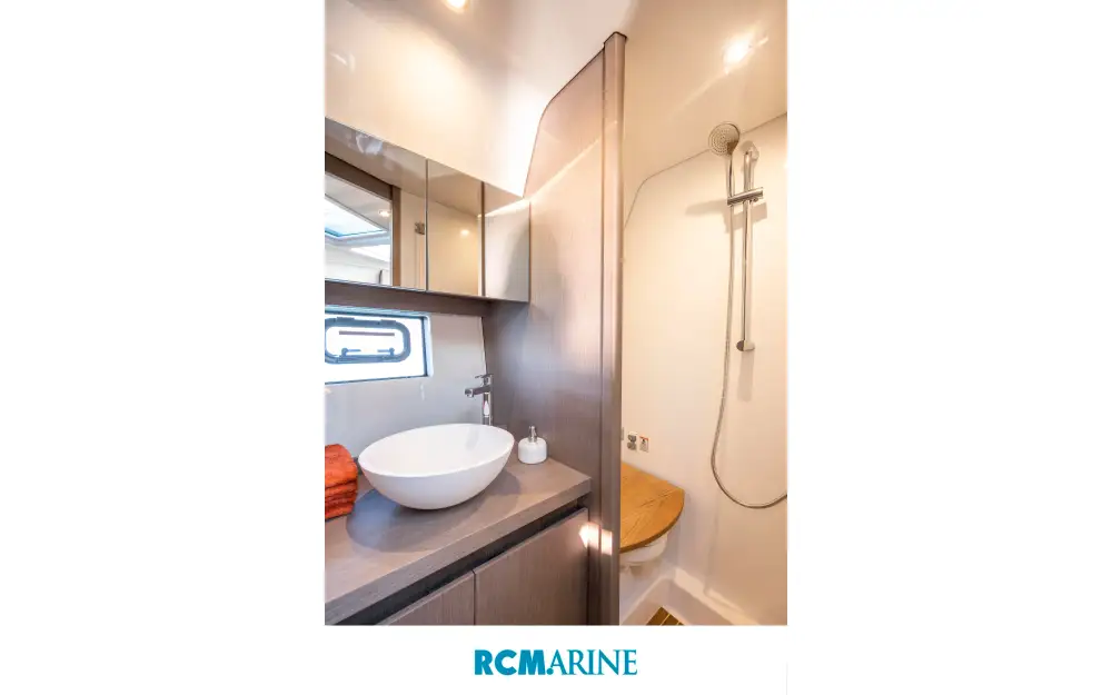 slider 16 Beneteau Gran Turismo 41