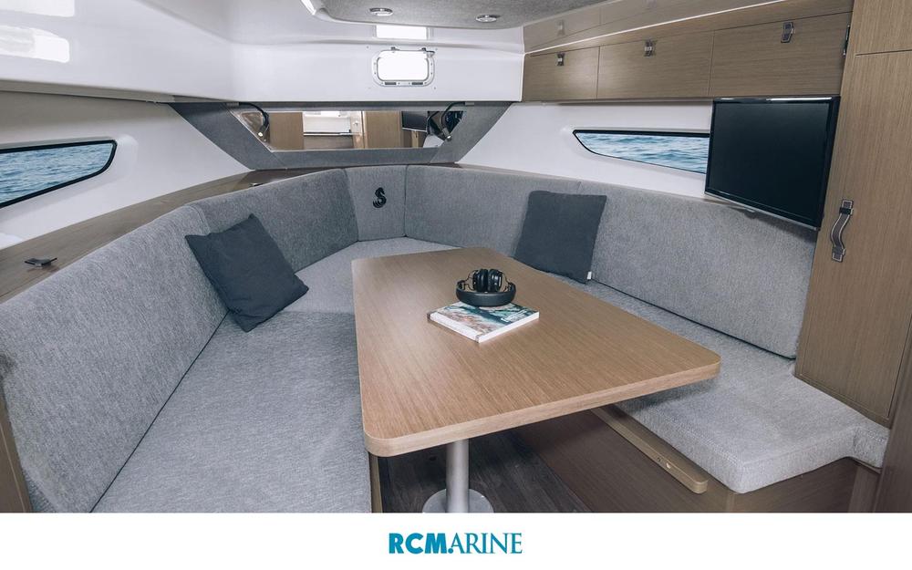 slider 1 Beneteau Gran Turismo 32