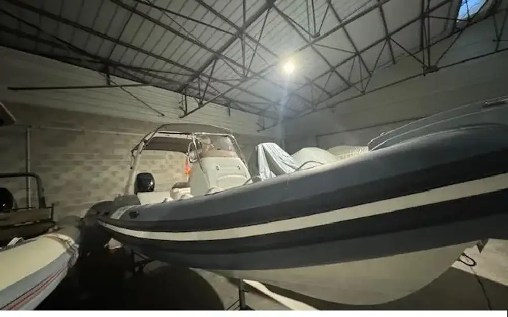 slider 2 Wimbi Boats W7