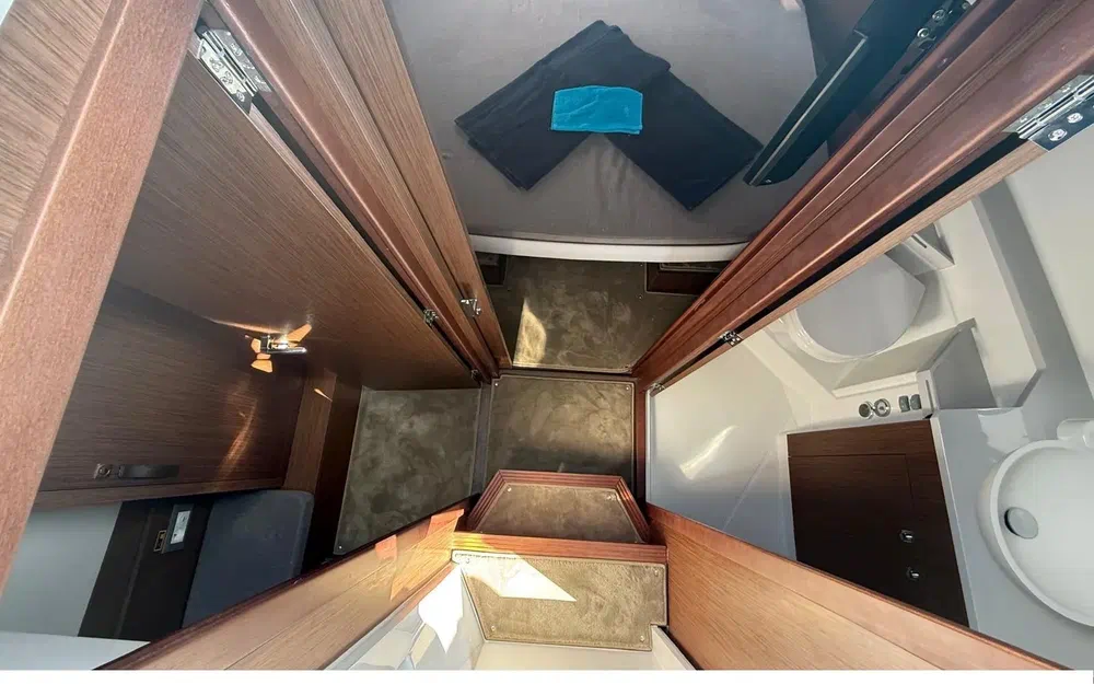 slider 10 Beneteau Antares 9 V2