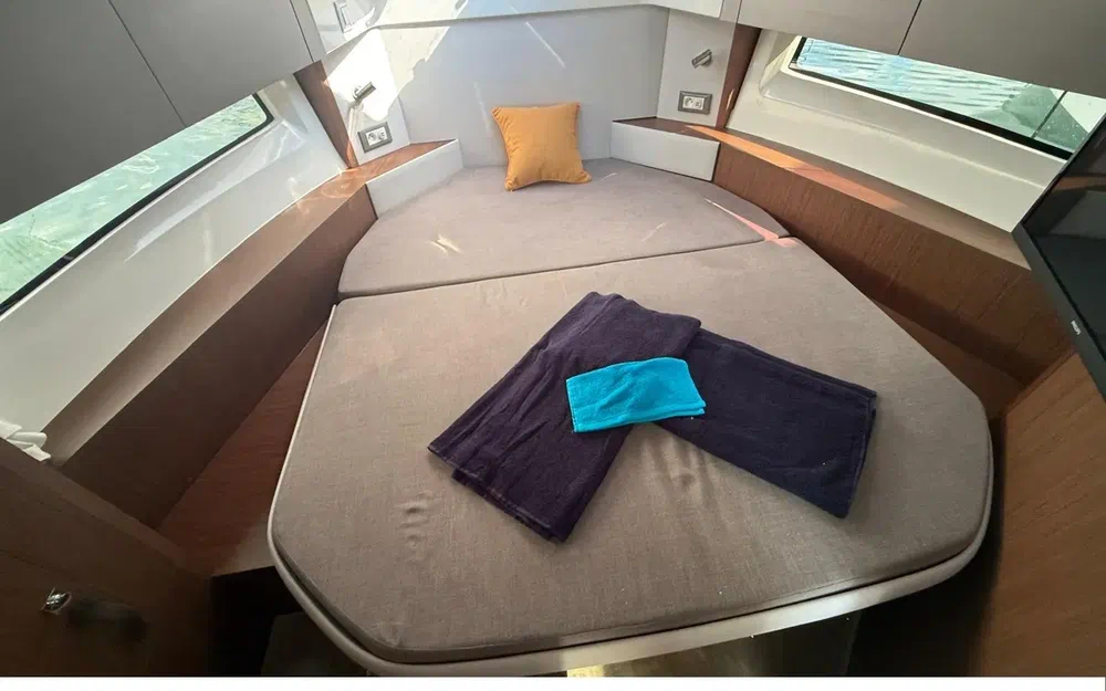 slider 11 Beneteau Antares 9 OB Antares 9 V2