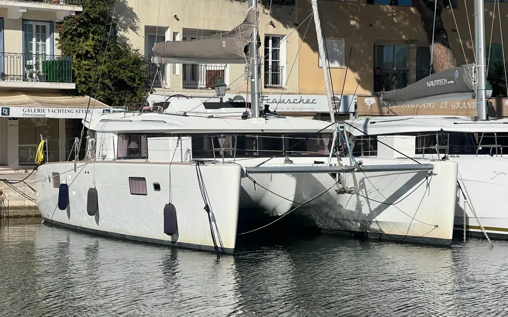 slider 1 Lagoon  450 F