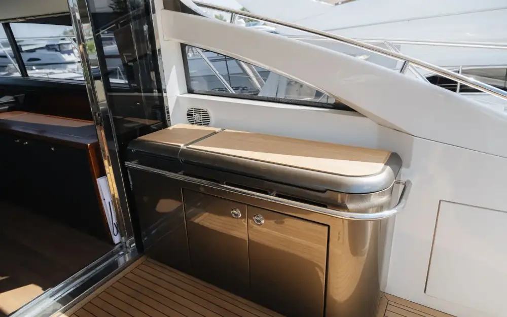 slider 15 Princess  V62