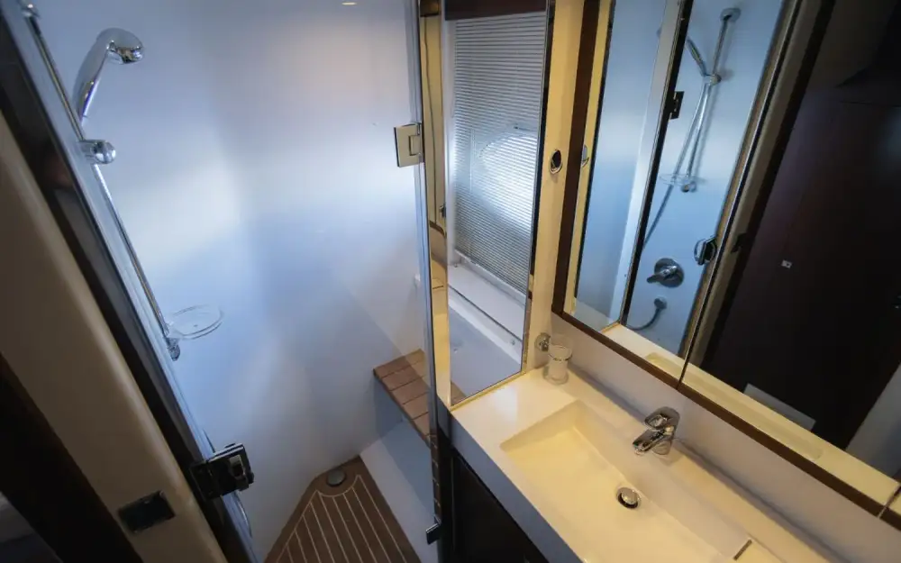 slider 28 Princess  V62