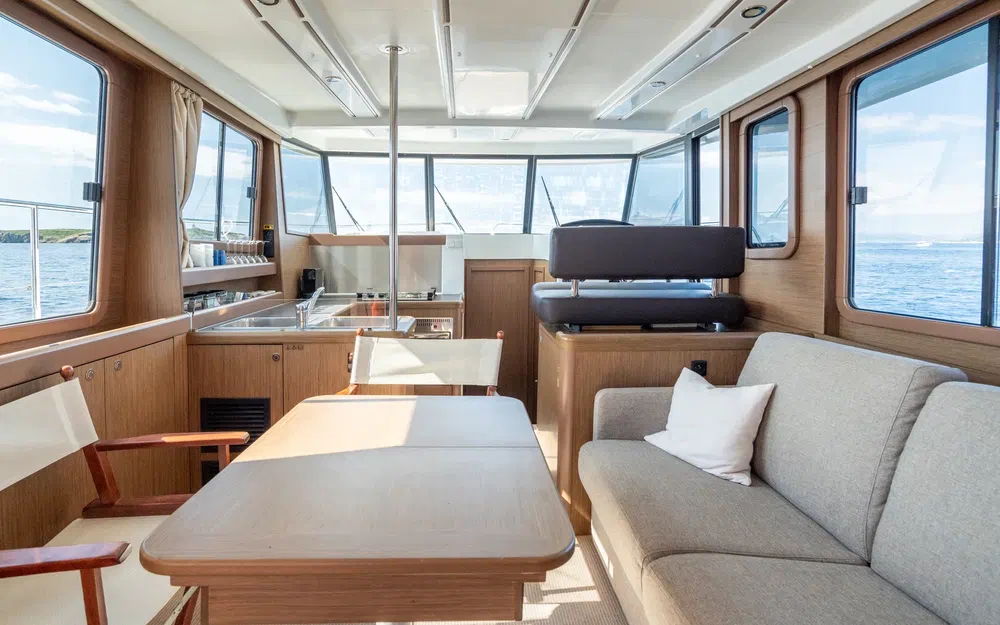 slider 14 Beneteau Swift Trawler 34 Fly