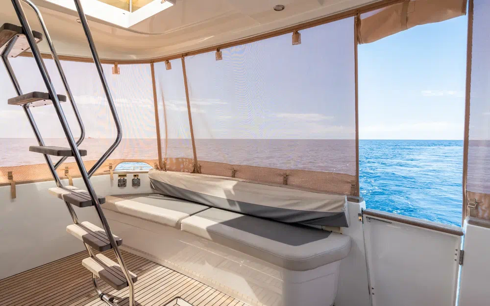 slider 11 Beneteau Swift Trawler 34 Fly