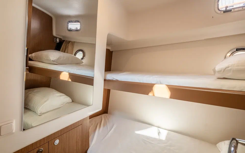 slider 23 Beneteau Swift Trawler 34 Fly