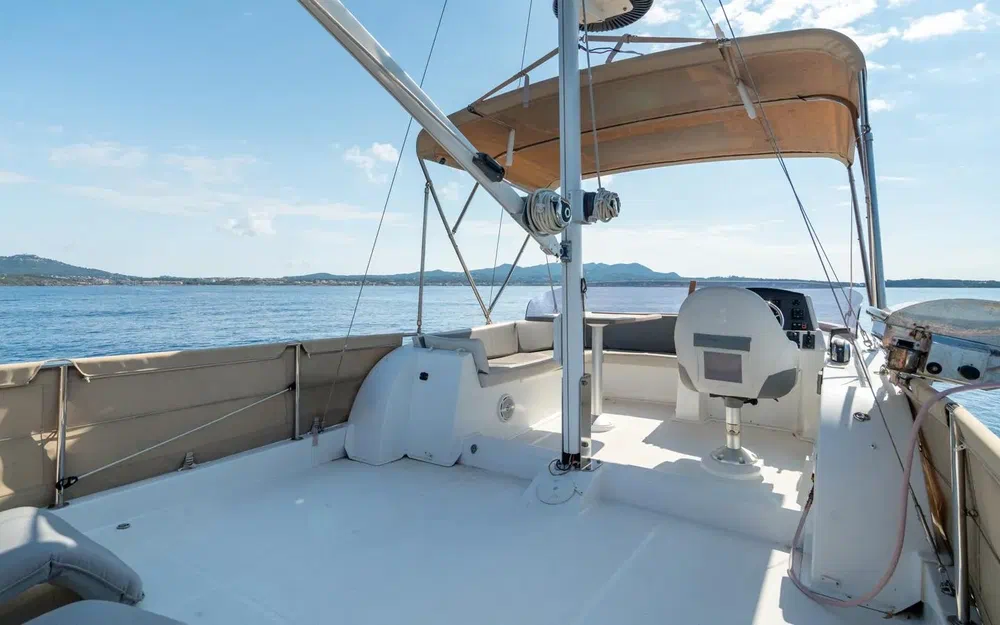 slider 3 Beneteau Swift Trawler 34 Fly