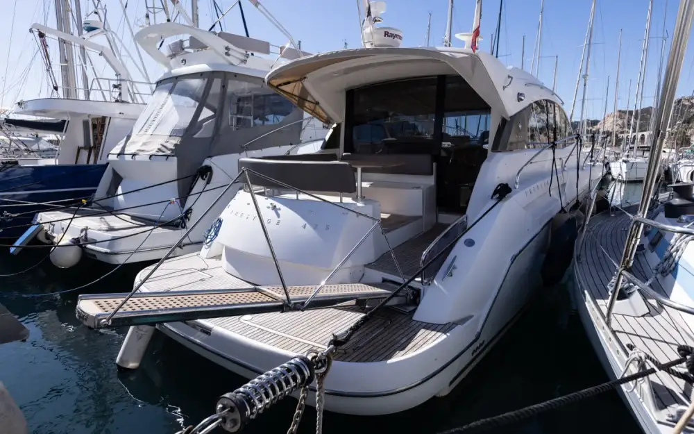 slider 1 Jeanneau Prestige 42 S