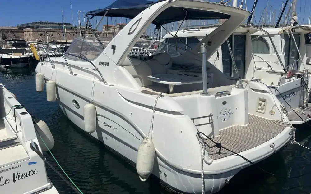 slider 0 Sessa Marine Oyster 30