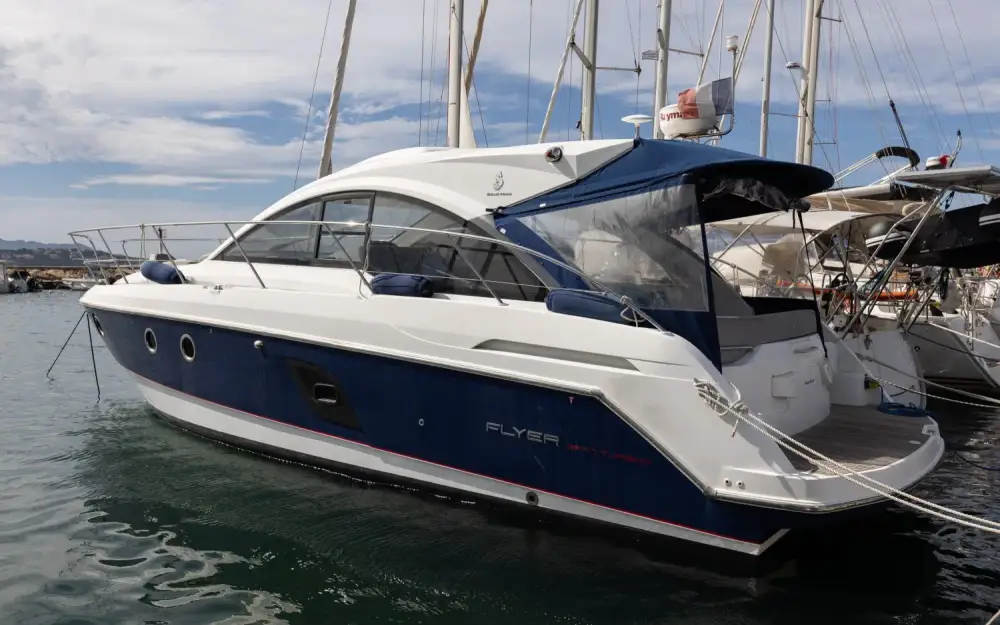 slider 19 Beneteau Flyer Gran Turismo 38