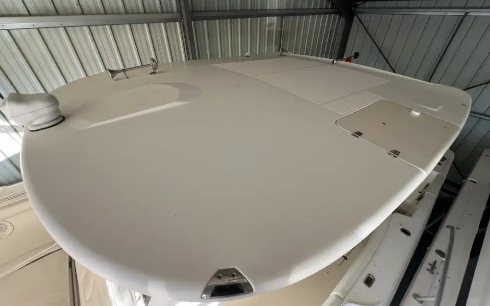 slider 13 Boston Whaler  370 Outrage