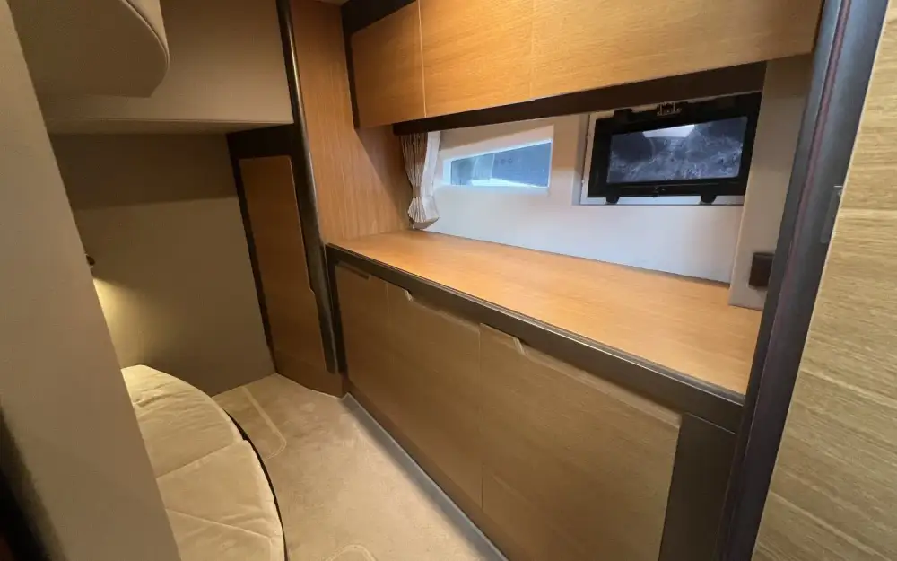 slider 19 Galeon  325 HT