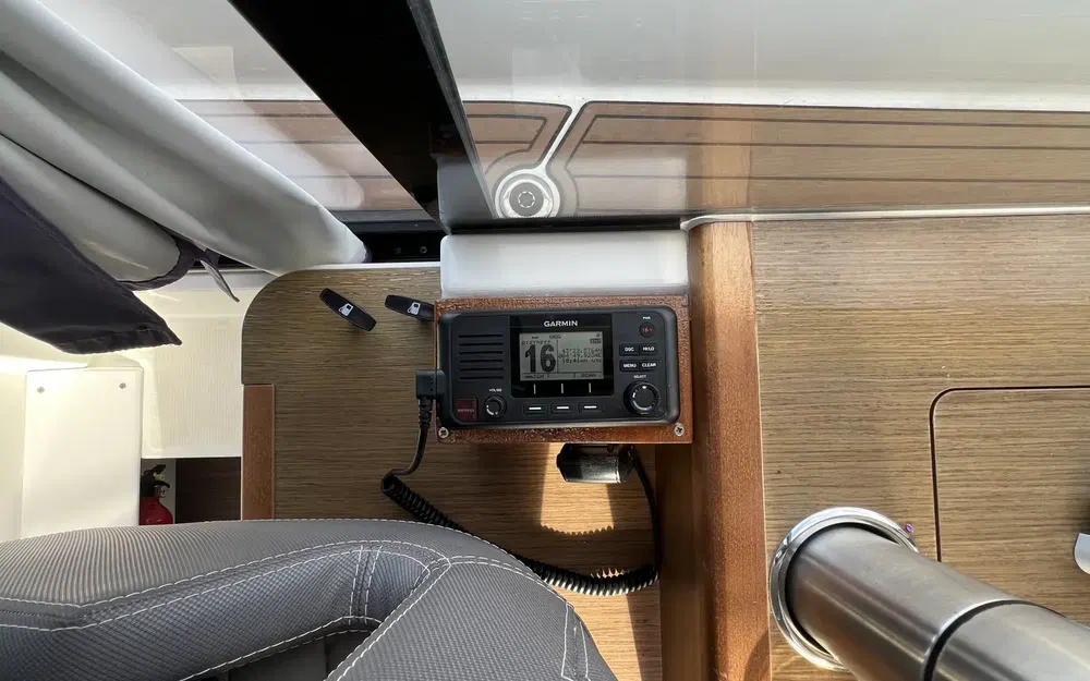 slider 13 Jeanneau Merry Fisher 895