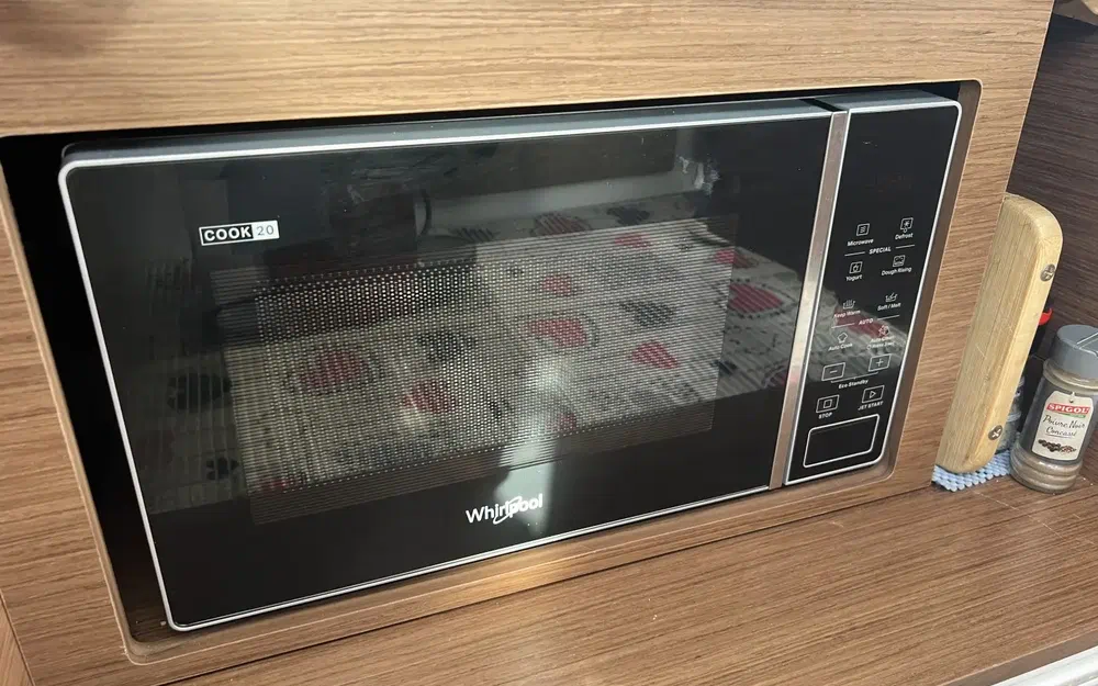 slider 15 Jeanneau Merry Fisher 895