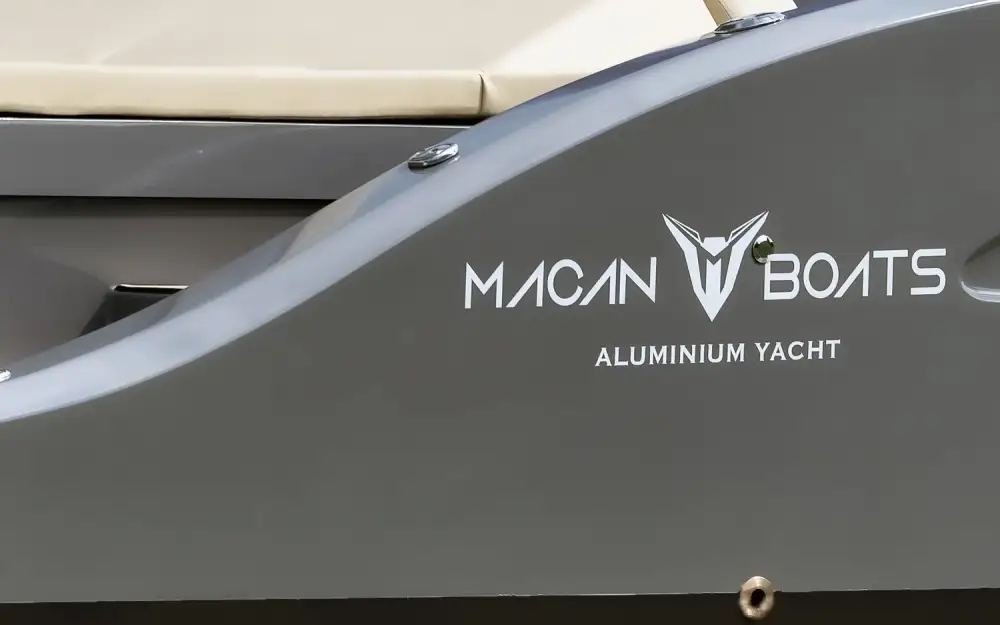 slider 13 Macan Boats  28 Sport