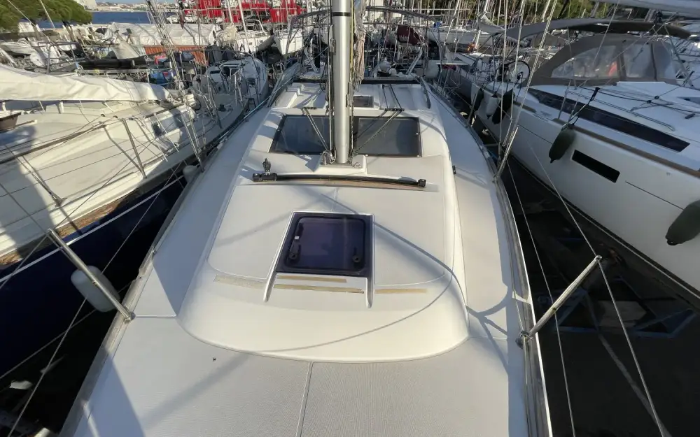 slider 3 Dufour  382 Grand Large