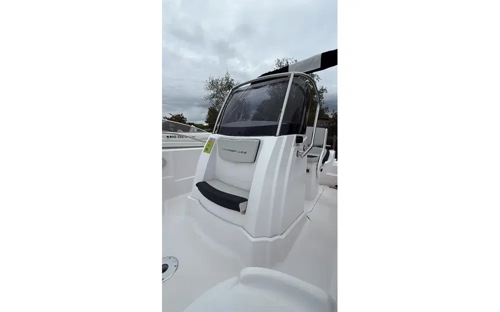slider 2 Ranieri Voyager 19 S