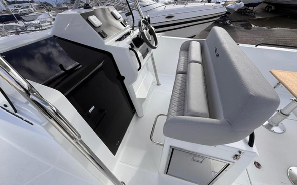 slider 4 Beneteau Flyer 9 Spacedeck