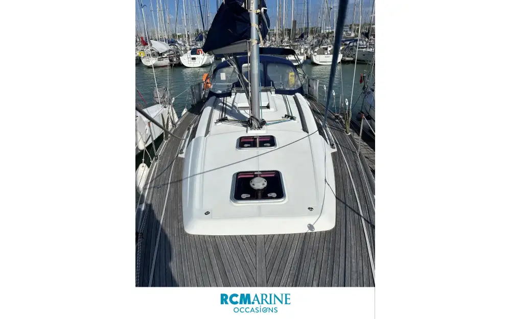 slider 14 Beneteau Oceanis 37