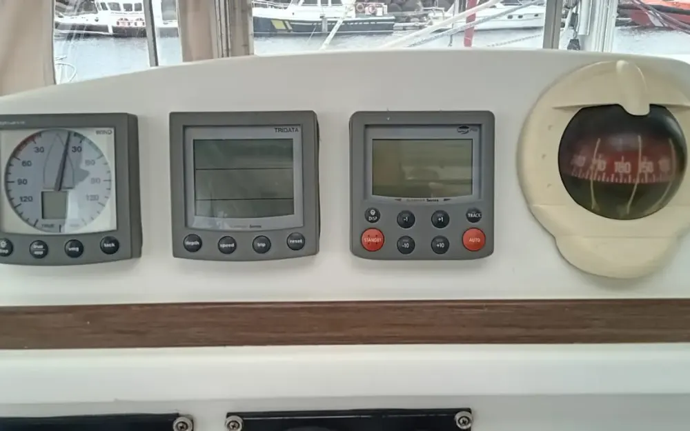 slider 27 Lagoon  380
