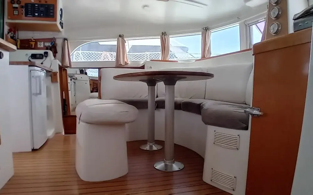 slider 37 Lagoon  380