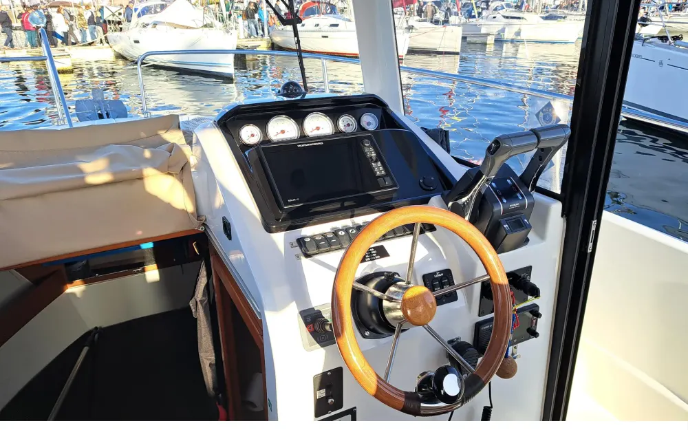 slider 26 Jeanneau Merry Fisher 855 Marlin