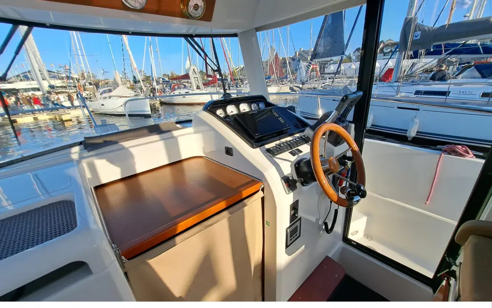 slider 34 Jeanneau Merry Fisher 855 Marlin