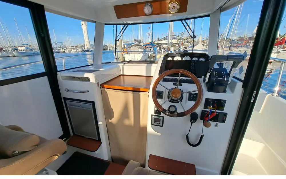 slider 35 Jeanneau Merry Fisher 855 Marlin