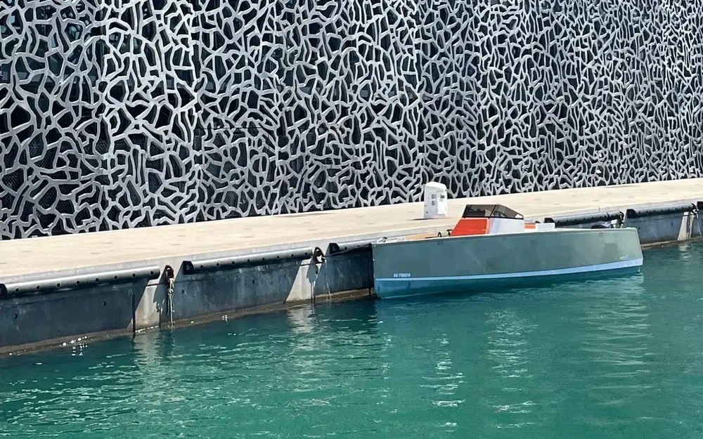 slider 0 Smartboat 23