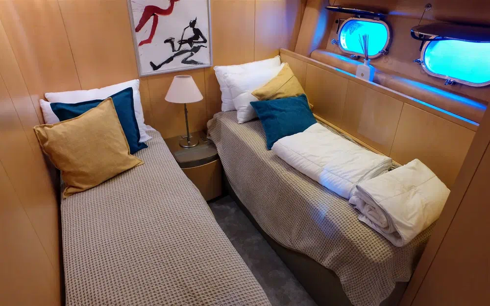 slider 19 Arno Leopard 26 FLY